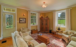 Living Room - Country homes for sale and luxury real estate including horse farms and property in the Caledon and King City areas near Toronto
